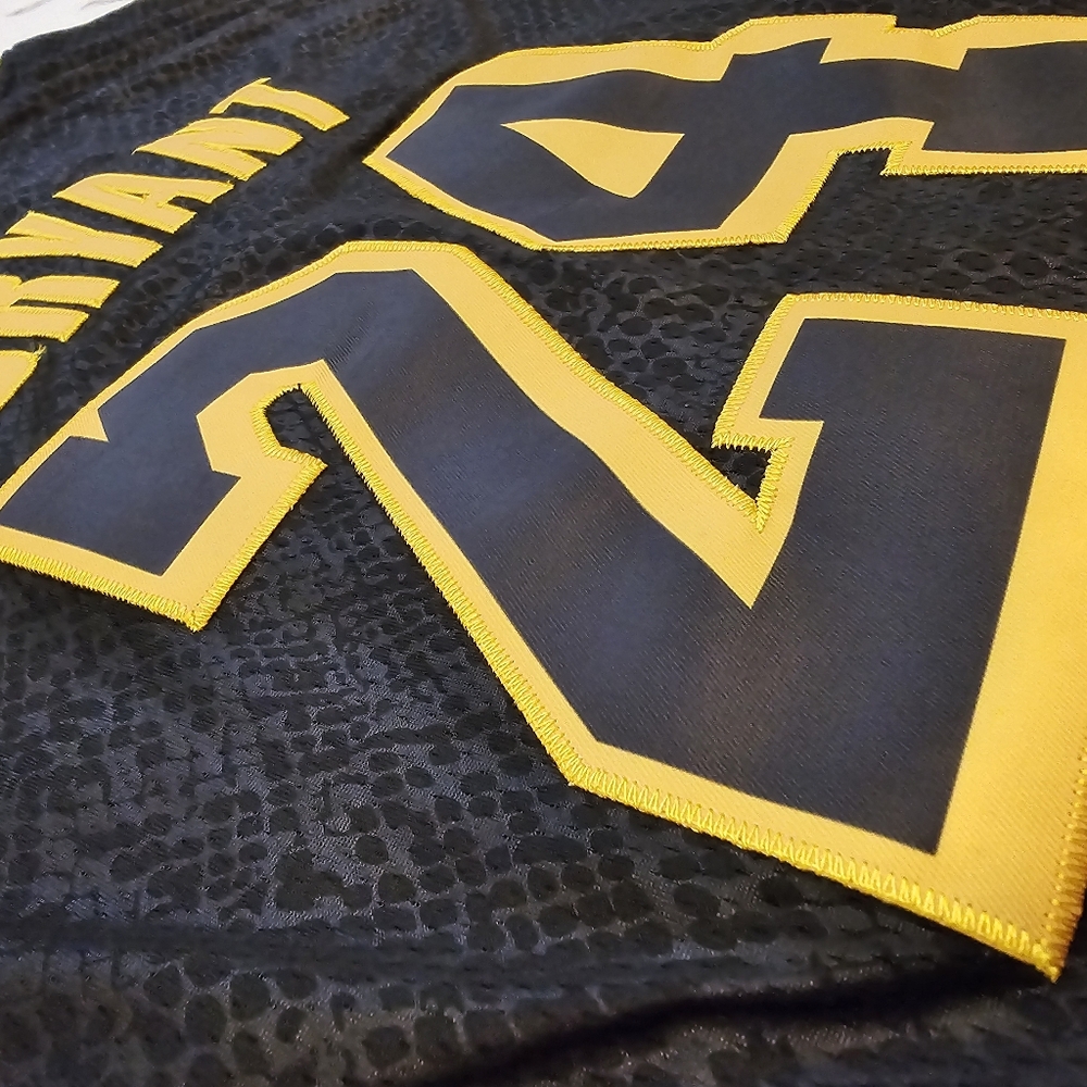 Kobe Bryant 'MAMBA' NBA jersey - Picture 5 of 15